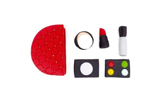 KOZMETIKAI SZETT – CUKORDÍSZ TORTÁRA