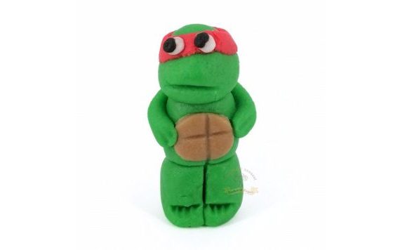 ALKALMI NINJA FIGURA PIROS FEJPÁNTTAL