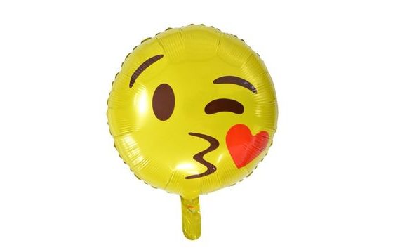 FOIL SMILEY KISS BALLOON 45 CM