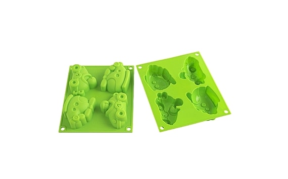 SILICONE MOULDS ON A SHEET RACES