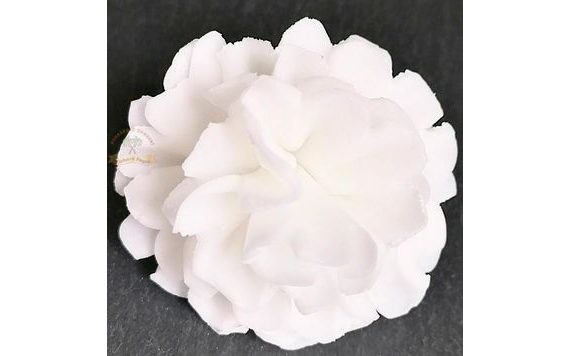 HANDMADE SUGAR CARNATION FLOWER – WHITE (5.5 CM)