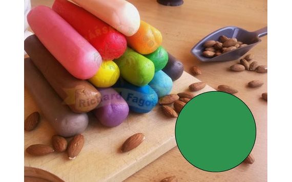 MARCIPÁN TMAVĚ ZELENÝ 1:3 - 500G TMAVĚ ZELENÝ