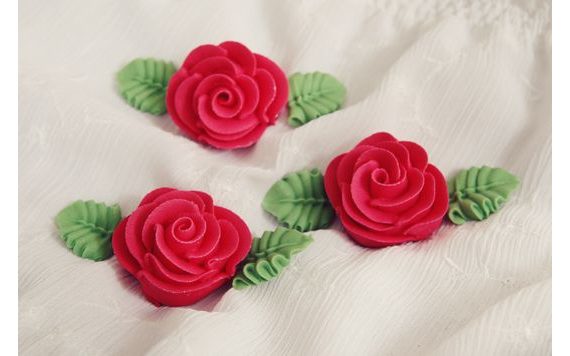 LARGE SUGAR ROSES (3 PCS) – RED