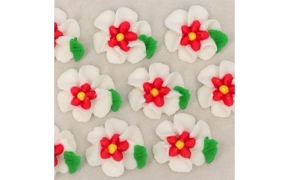 CUKROVÉ DEKORÁCIE – VEĽKÉ KVETY NA PLATÍČKU 23