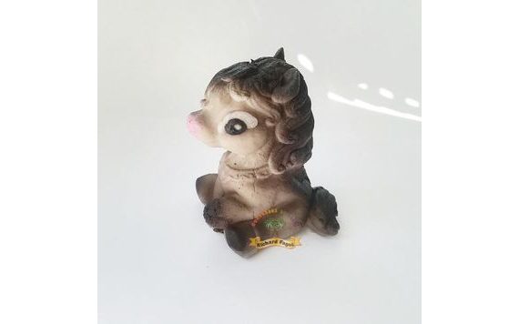 KONÍK (KÔŇ) ČIERNY 55 G – KOKOSOVÁ DEKORÁCIA