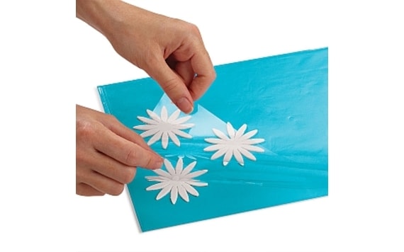 MAT FOR KEEPING DECORATIONS MADE FROM MODELLING PASTES