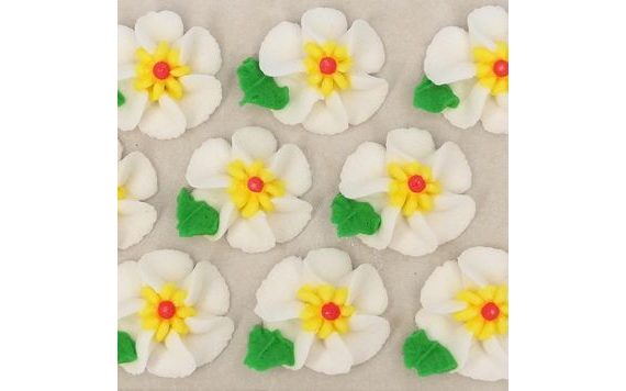 CUKROVÉ DEKORÁCIE – VEĽKÉ KVETY NA PLATÍČKU 22