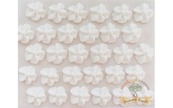 CUKROVÉ OZDOBY – KVETY NA PLATÍČKU 39 (SVADOBNÉ)