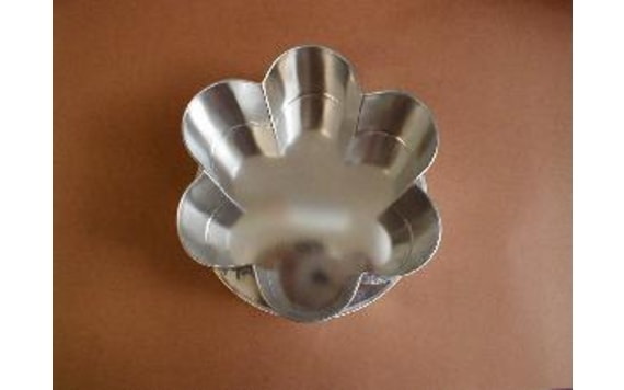 CAKE TIN BOUQUET MINI