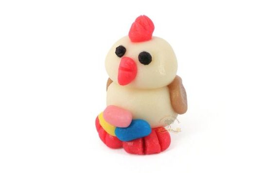 PŘÍLEŽITOSTNÁ POSTAVIČKA SLEPIČKA BÍLÁ