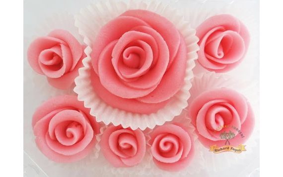 TORTOVÁ SADA RUŽÍ – RUŽOVÉ (RUŽOVÁ FARBA)