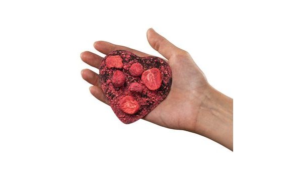 LARGE DARK CHOCOLATE HEART WITH FREEZE-DRIED STRAWBERRIES AND RASPBERRIES