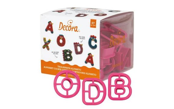 ALPHABET CUTTERS 27 PCS - 5,2X2,2 CM