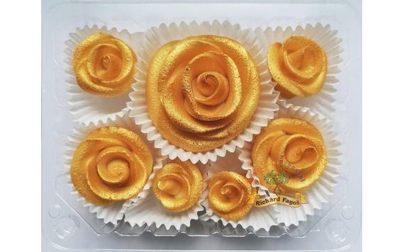 TORTOVÁ SADA ZLATÝCH RUŽÍ