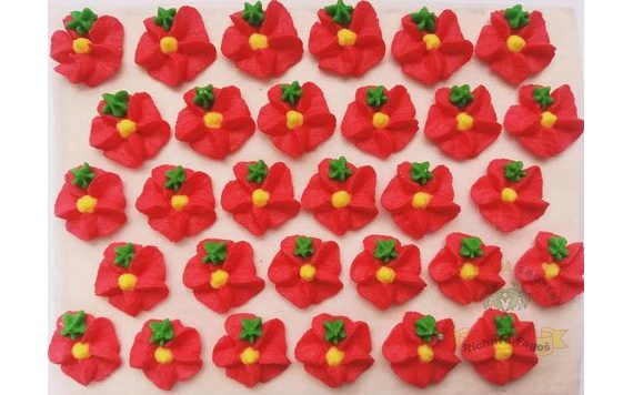 CUKROVÉ OZDOBY – KVETY NA PLATÍČKU 7 (30 KS)