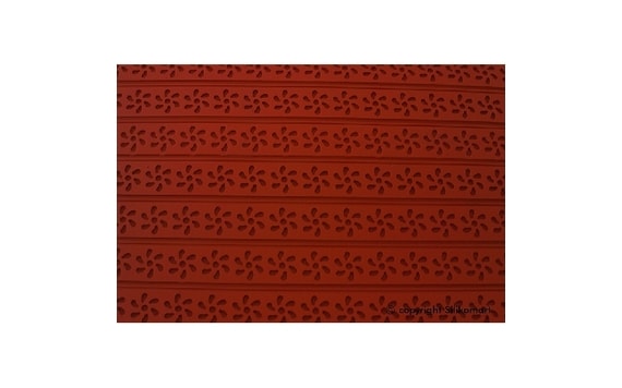 RELIEF MAT - FLORAL DESING (TAPIS RELIEF)