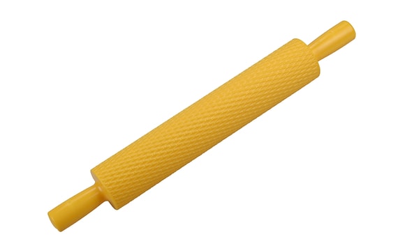TEXTURED ROLLING PIN WITH A LATTICE DESING