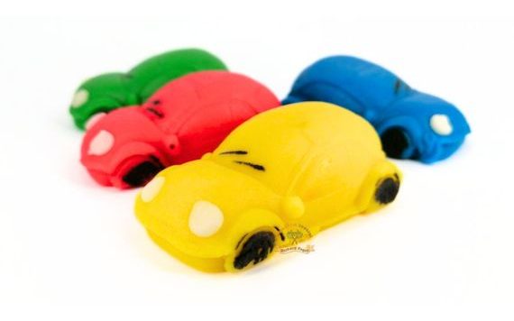 JEDLÁ FIGURKA 4 - AUTÍČKO ŽLUTÉ