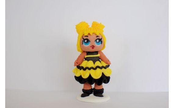 CUKROVÁ DEKORACE NA DORT – PANENKA L.O.L.