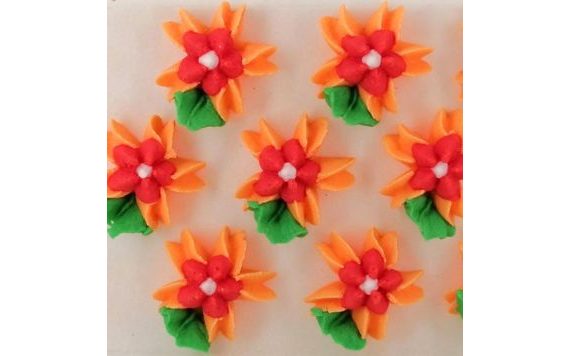 LARGE SUGAR FLOWER DECORATIONS ON TRAY (9 PCS)