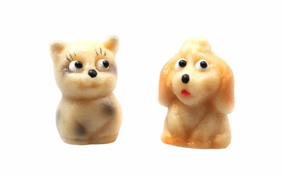 DOGGIE AND PUSSYCAT - MAZIPAN FIGURES FOR CAKES