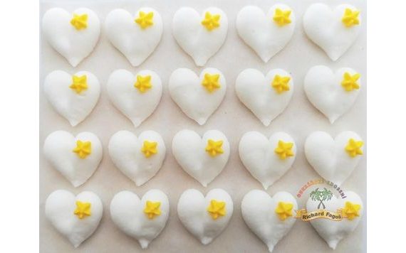 SUGAR DECORATIONS – WHITE HEARTS WITH YELLOW FLOWER