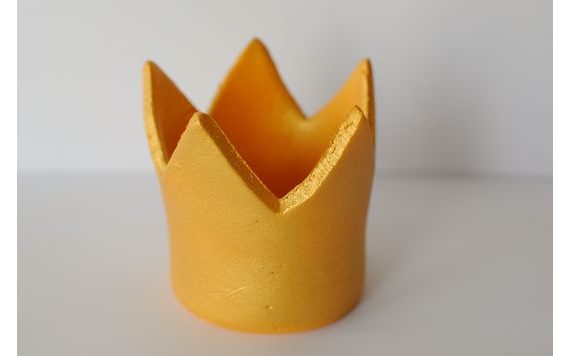 SUGAR DECORATION – GOLDEN CROWN