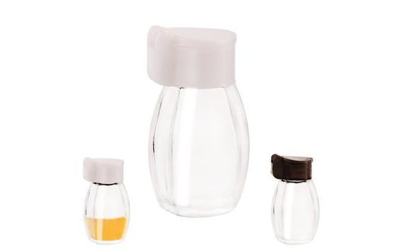 GLASS AND PLASTIC SALT SHAKER