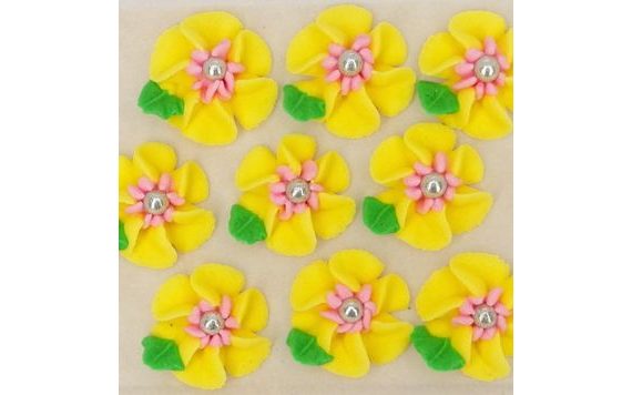 CUKROVÉ DEKORÁCIE – VEĽKÉ KVETY NA PLATÍČKU (8)