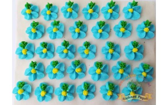 CUKROVÉ OZDOBY – KVETY NA PLATÍČKU 33