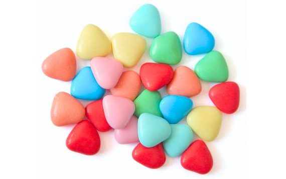 ČOKOLÁDOVÉ FAREBNÉ SRDIEČKA 30 G