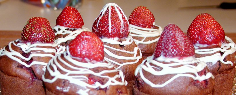 RECEPT: Perníkové muffiny s jahodami