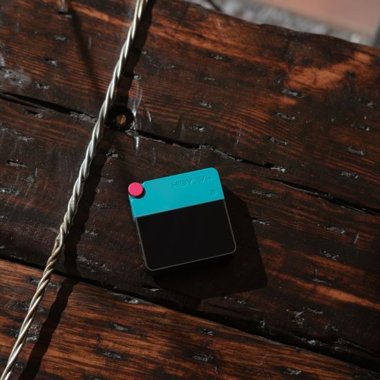 HiBy W4 - tyrkysová