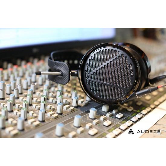 Audeze LCD-5 (používáno)