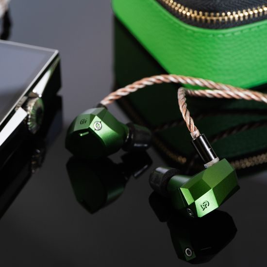 Campfire Audio Andromeda 10