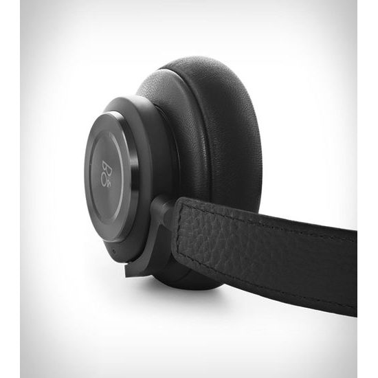 BeoPlay by BANG & OLUFSEN H9 black (používáno)