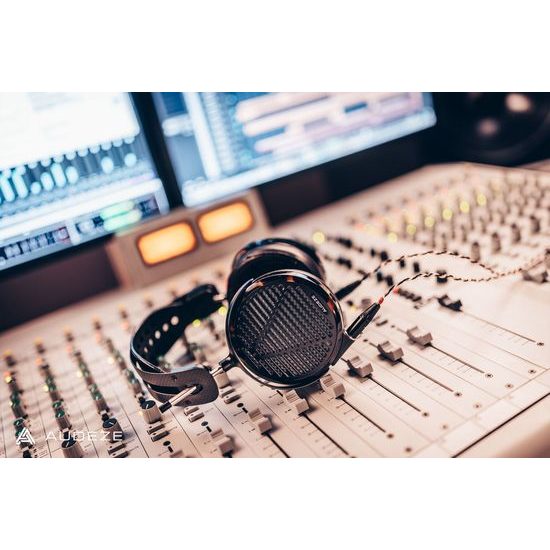 Audeze LCD-5 (používáno)