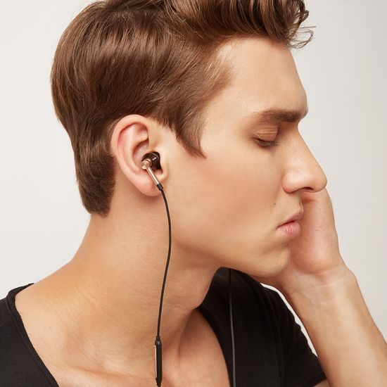 1MORE Triple Driver In-Ear Gold