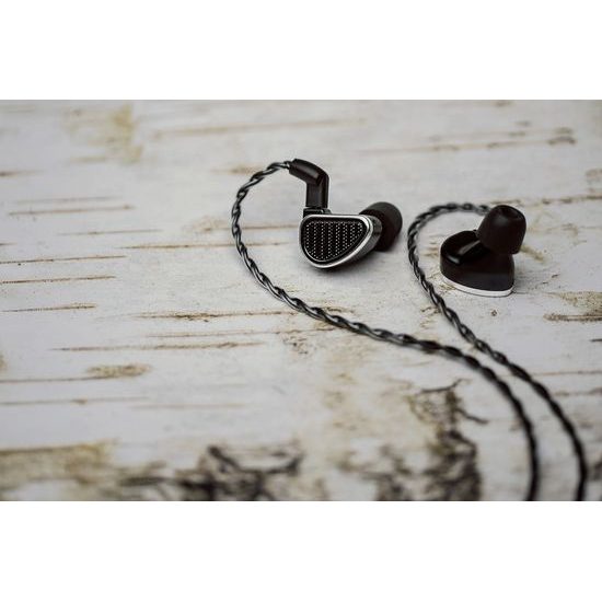 64 Audio Duo