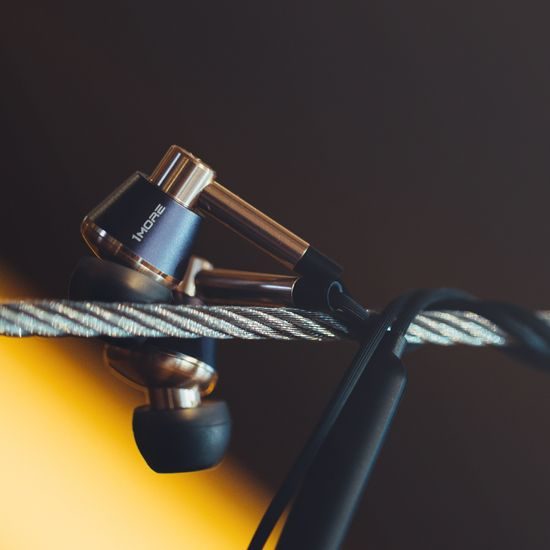 1MORE Triple Driver In-Ear Gold