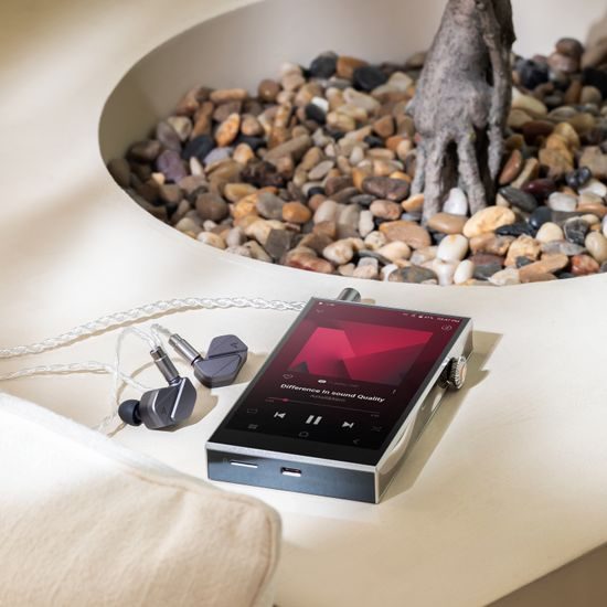 Astell&Kern A&futura SE300 - stříbrná (rozbaleno)