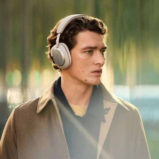 Bowers & Wilkins PX7 S3 - biela