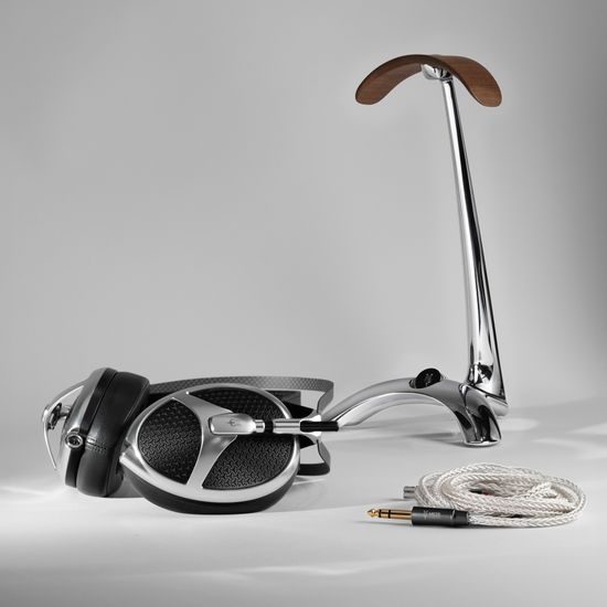 Meze Manta - stojánek na sluchátka, chromový