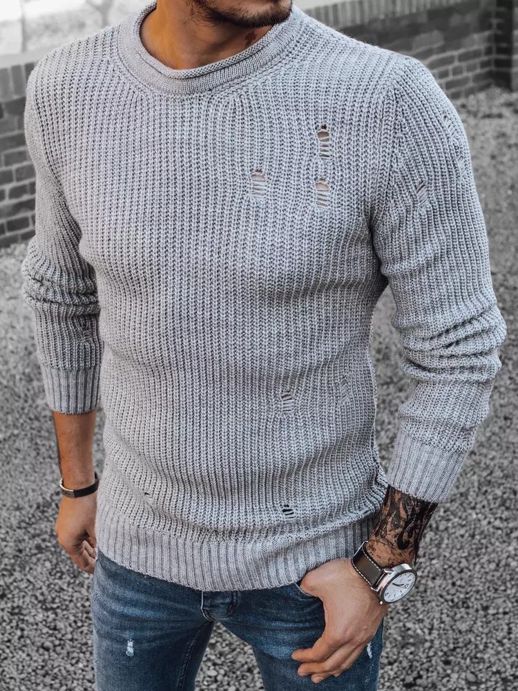 E-shop Svetlošedý pletený sveter s módnymi dierami