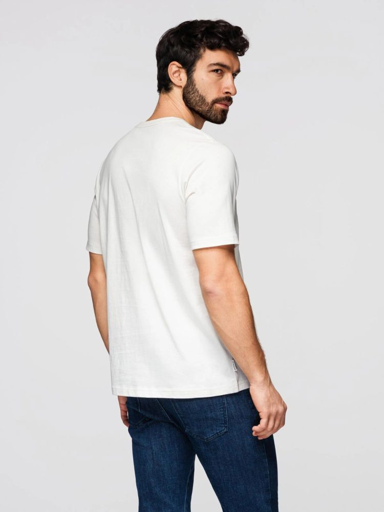 Trendy pánske tričko s krátkym rukávom- biele