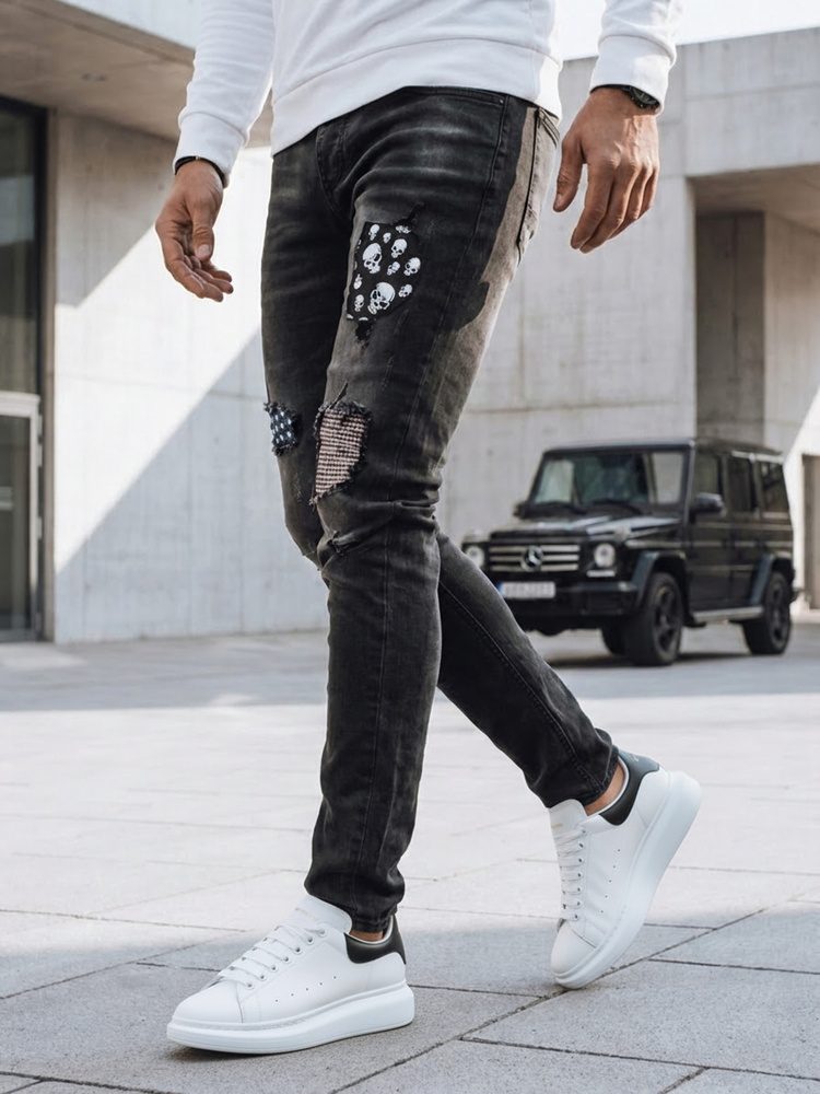 Trendy jeansy s lebkami čierne