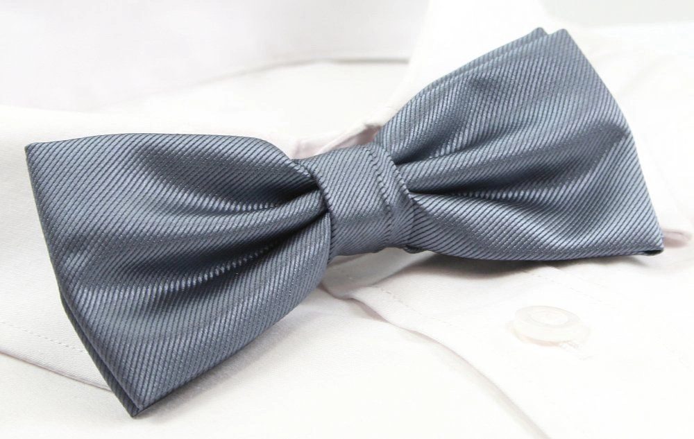 Sivý elegantný pánsky motýlik