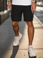 Moderné čierne kapsáčové kraťasy