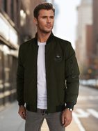 Moderná zelená bomber bunda