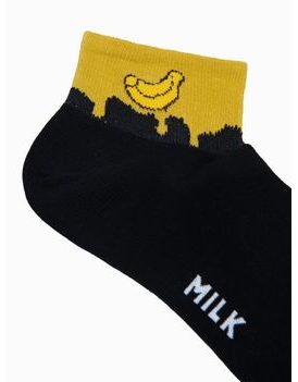 Originálne dámske ponožky v čiernej farbe Banán ULR104